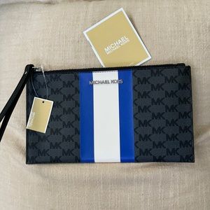 Michael Kors Wristlet